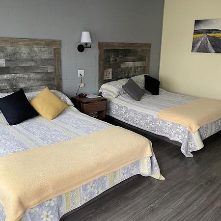 Motel Valois Yl Inc Acton Vale المظهر الخارجي الصورة