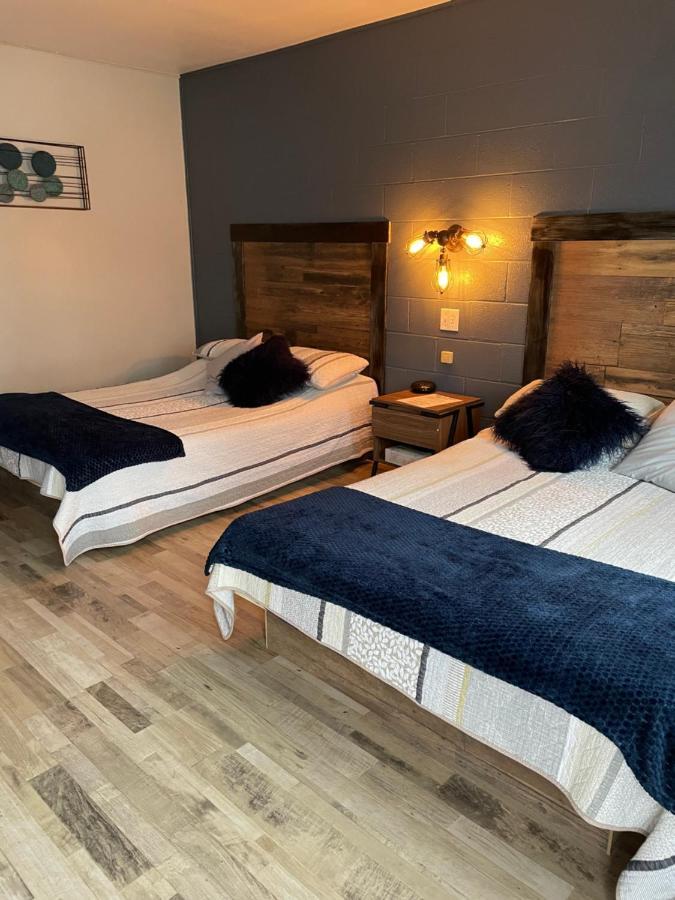 Motel Valois Yl Inc Acton Vale المظهر الخارجي الصورة