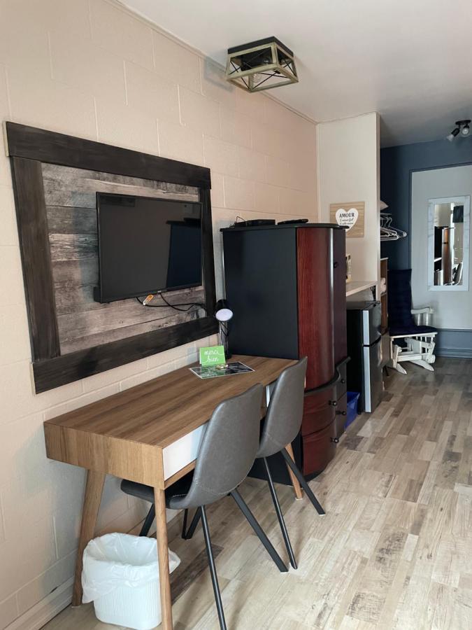 Motel Valois Yl Inc Acton Vale المظهر الخارجي الصورة